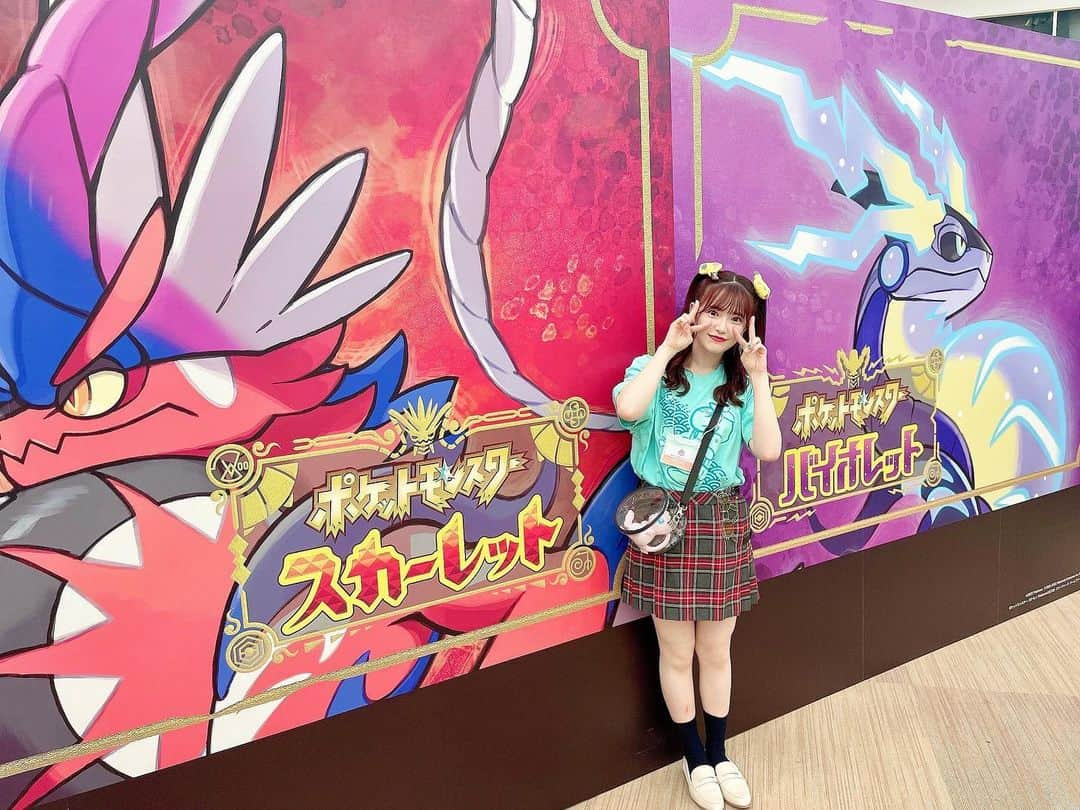 武藤小麟のインスタグラム：「. ポケモンwcs2023  ポケモンsv、カードゲーム、ユナイト、ポケモンGO たくさんのポケモンバトルが繰り広げられた3日間。 本当にお疲れ様でした！！！  初めての日本での開催！🇯🇵  横浜がポケモンで溢れていてすごくわくわくして、 たくさんの方のポケモン愛に触れて、 ポケモントレーナーの皆さんそれぞれにドラマがあって、 言葉では言い表せれないくらい、すごく感動しました。  それと同時に、 私自身もファンとして、トレーナーとして、 自慢のポケモンたちともっとポケモンバトル強くなりたい！ そう強く思った3日間でした。⚡️  ドキドキとワクワクを届けてくれて、本当にありがとう。 ポケモン最高だぁ〜！！！💛  #おりんとポケモン  #pwcs #ポケモンwcs2023 #pokemon #pokémon  #ポケモンsv #ポケモンユナイト #横浜 #ハーフツイン」