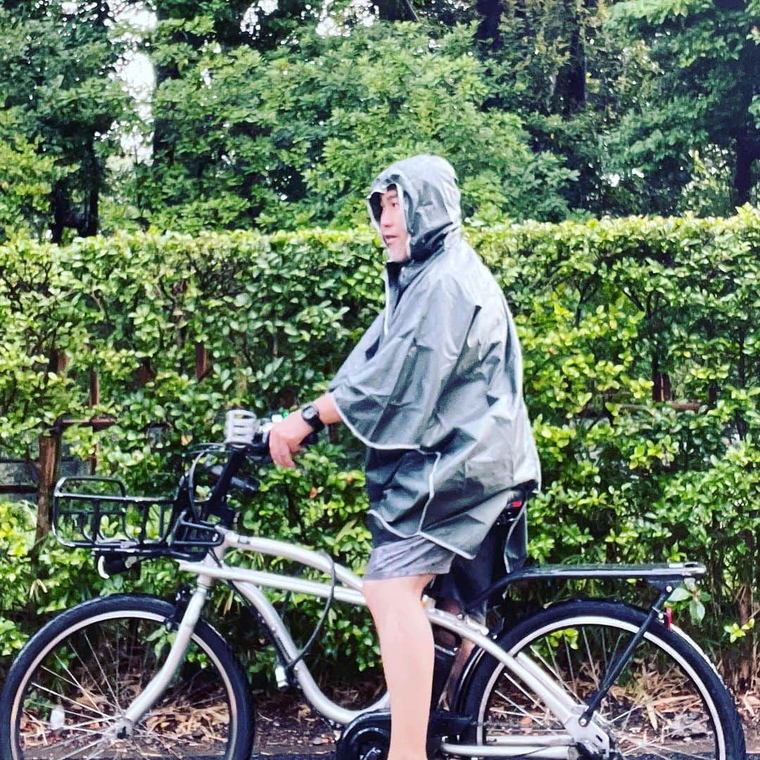 一三さんのインスタグラム写真 - (一三Instagram)「久しぶりの演劇ごっこ。  家を出るとき小雨だったので，じき晴れるだろうとチャリで出かけたが，願い虚しく土砂降りに…  それでも楽しんで来たので良しとしませう。」8月13日 22時45分 - ichizou.co.jp