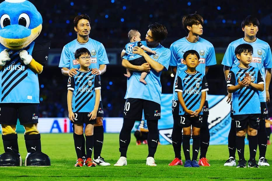 瀬川祐輔さんのインスタグラム写真 - (瀬川祐輔Instagram)「. チームの勝利に貢献できる選手に。 収穫と課題を次の広島戦に繋げます。 諦めることなく優勝目指すのみ🔥🔥🔥  #川崎フロンターレ #瀬川祐輔 #思い出の日にもなりました」8月13日 22時40分 - segawa.r.18.yusuke