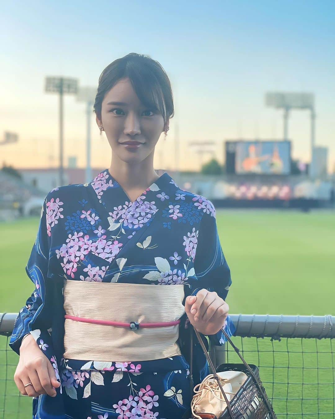 若菜奈央さんのインスタグラム写真 - (若菜奈央Instagram)「#神宮外苑花火大会2023  #神宮外苑花火大会   浴衣も花火大会っぽくね☀️」8月13日 23時09分 - erina_new.62