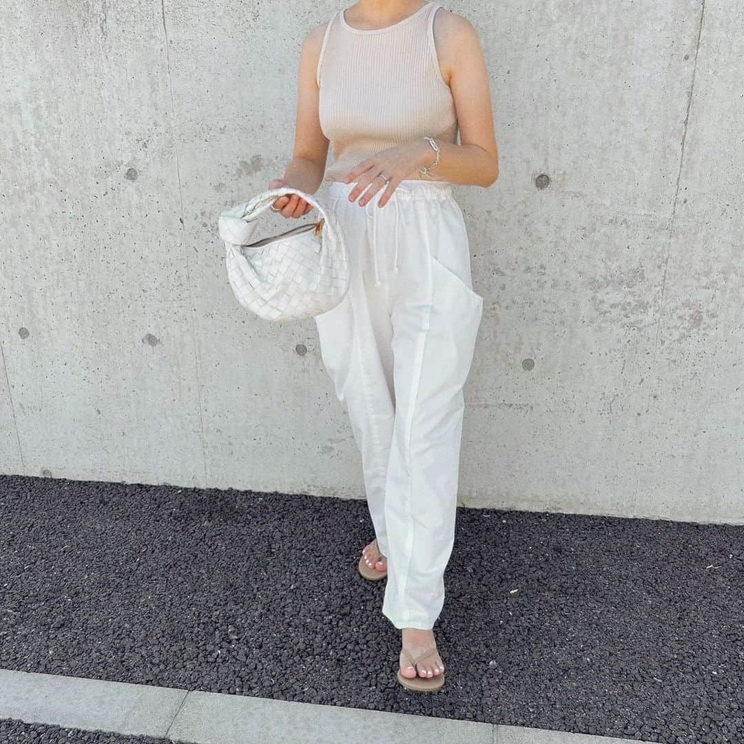 i_am_romikoのインスタグラム：「着たかったお洋服着れて嬉しい☺️ @meer._official のパンツめっちゃお気に入り！ #ootd」