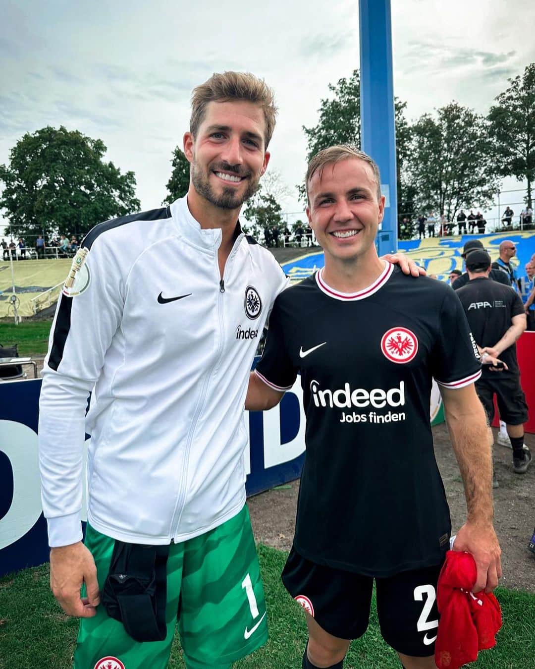 マリオ・ゲッツェのインスタグラム：「First game, first win, first goal, clean sheet 🙌  Let the @bundesliga season begin! 🦅」