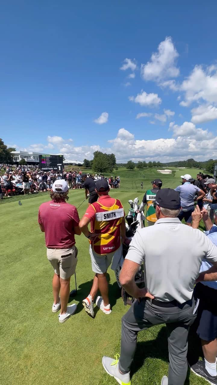 グレグ・ノーマンのインスタグラム：「Teeoff with the leaders @cameronsmithgolf @philmickelson @burmygolf #LIVGolf」