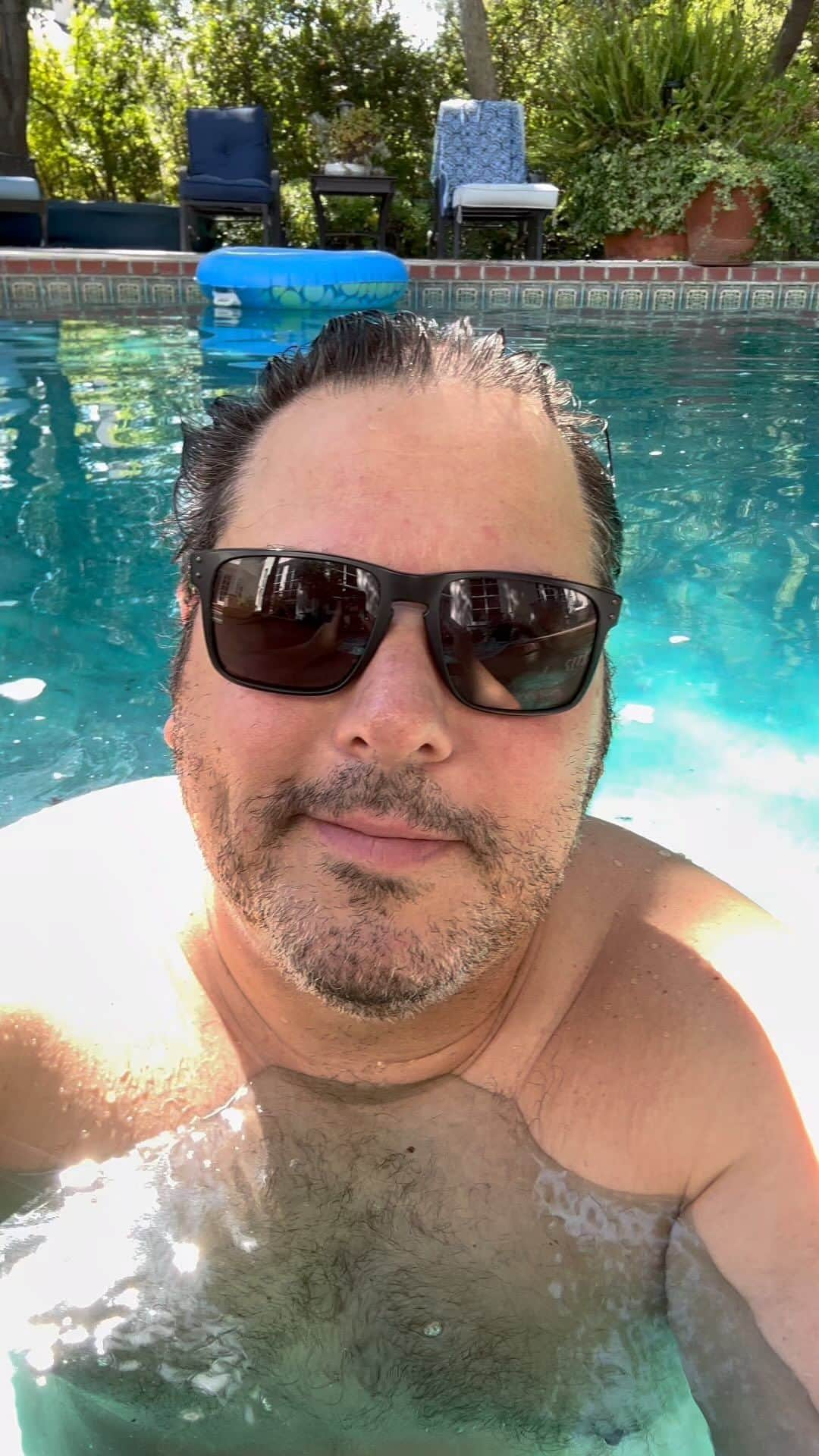 のインスタグラム：「#caregivers take 5 min to yourself!  #TheCareGiverSeries TheCareGiverSeries.com.」