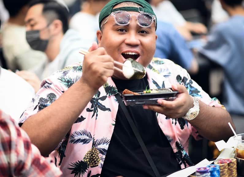 アントニーさんのインスタグラム写真 - (アントニーInstagram)「ここ2〜3年ぐらいずっとポーカーの大会出てるなぁぁぁ  楽しいんだよなぁぁぁ  #しかしポーカーフェイス出来てない #痩せたい #ポーカー #痩せたい #強くなりたい #海外のポーカー強い人大体ガリガリかマッチョ #痩せたい」8月14日 3時58分 - anthonymatenroudayo