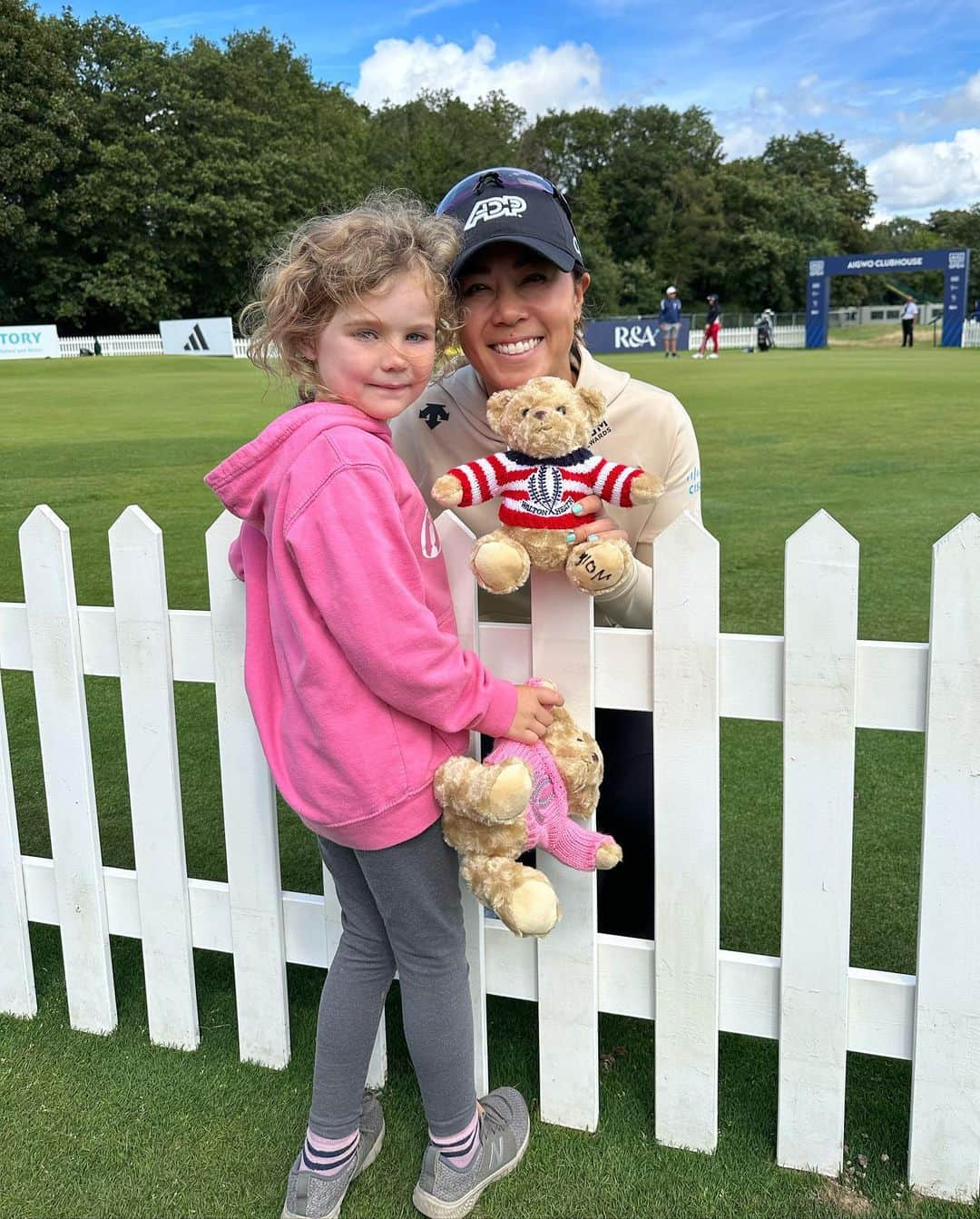 ダニエル・カングさんのインスタグラム写真 - (ダニエル・カングInstagram)「Great Tournament @aigwomensopen  a little girl gave me a teddy bear and she named him Love  Molly, you’re my favorite 6 year old in the world. Made unreal up and downs all week with record breaking doubles. Found Booda’s favorite treats.  Had an awesome @bmw_golfsport car @aigwomensopen gifted us free @beatsbydre headphones yay. And @americanair broke my @rimowa bag.」8月14日 4時04分 - daniellekang