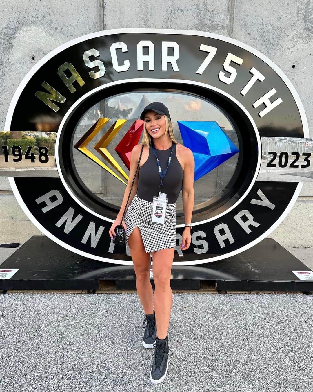 Paige Hathawayのインスタグラム：「Which race day outfit is your favorite?  Photo 1 (swipe) Photo 2 (swipe) Photo 3 🌈🏎️💨🥳」