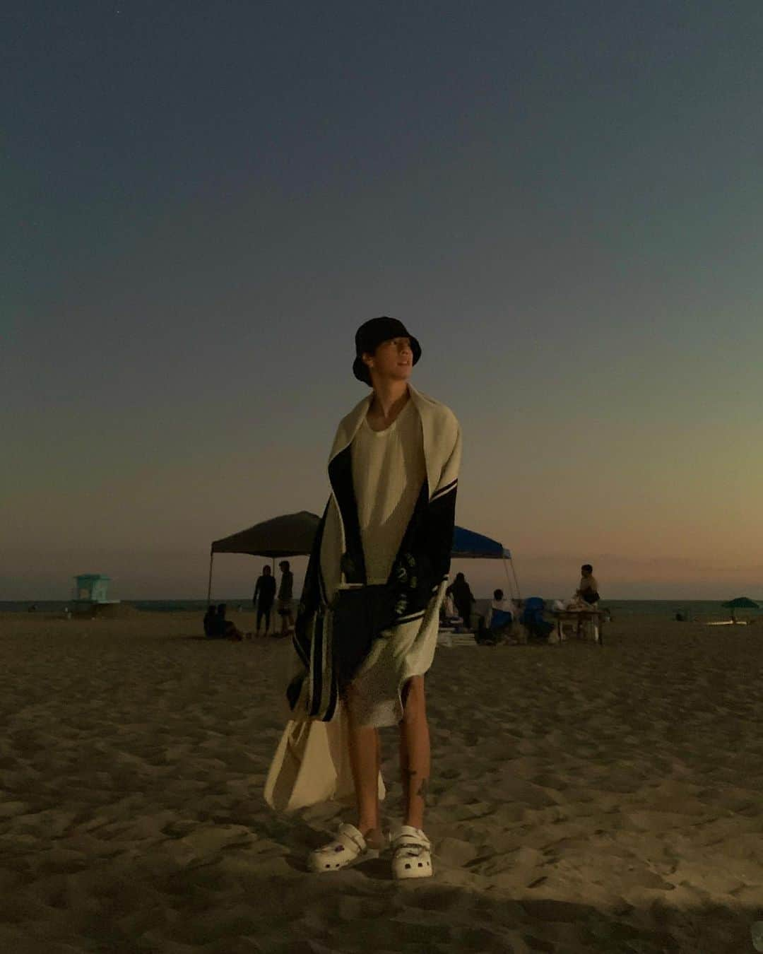 Mark さんのインスタグラム写真 - (Mark Instagram)「🌅🌊」8月14日 4時20分 - marktuan