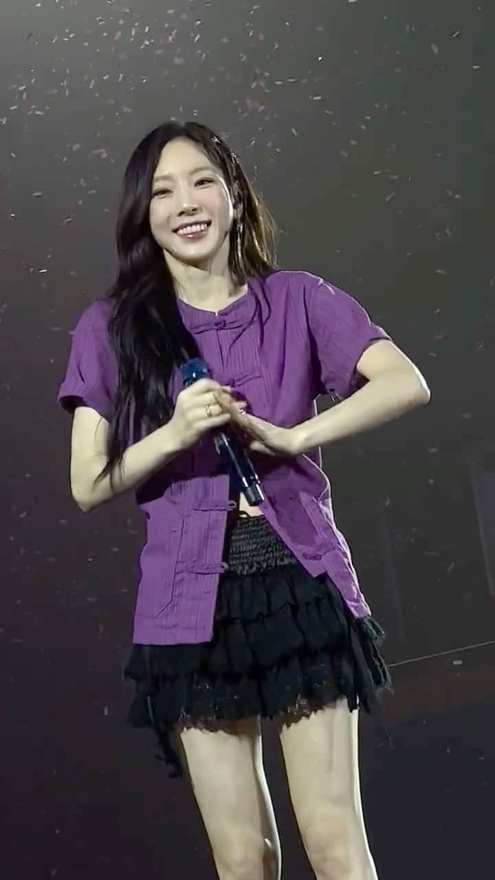 TAEYEONのインスタグラム：「Thank you for the happiness during the 2 days that we gave each other. See you next time. 🫰🏻💜🥹  cr. wiinniekn  @taeyeon_ss  #태연 #TAEYEON #TAEYEON_TheODDOfLOVE_in_BKK」