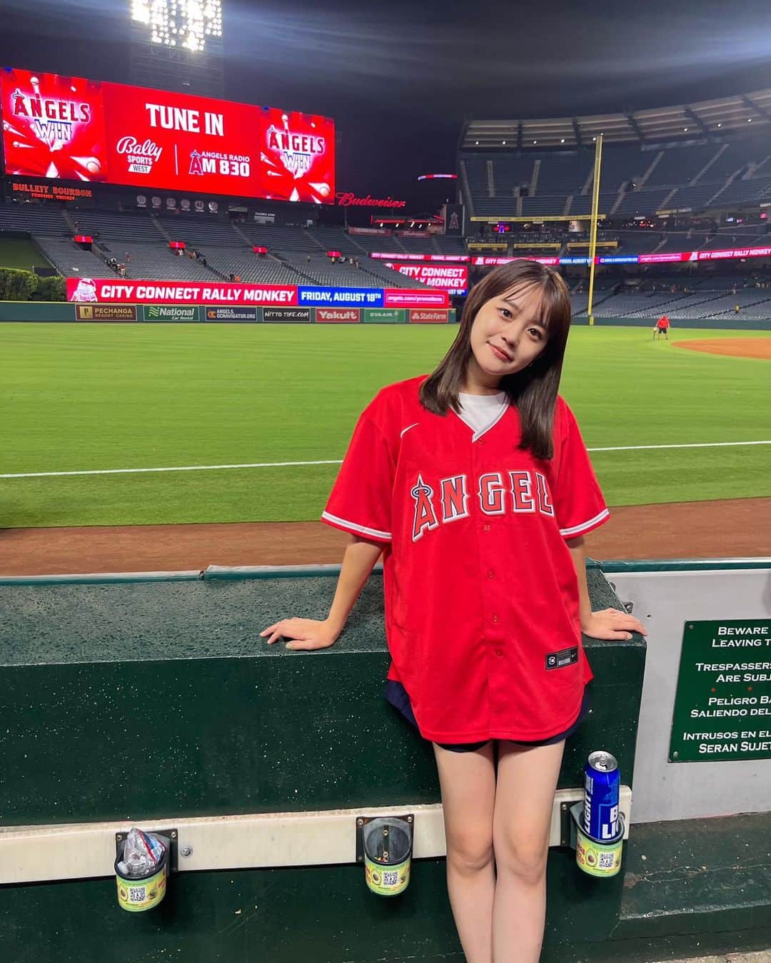 福見真紀のインスタグラム：「ついに大谷くんを見にエンゼルスタジアムへ🏟 4年前にロスに来た時は見れなかったから念願叶った！！！！👏 しかもなんと大谷くん先発の日で二刀流を見れました🥺  試合にも勝ったし最高の1日！！！ 移籍してもまた見に行きたいな💙 #エンゼルス #angels」