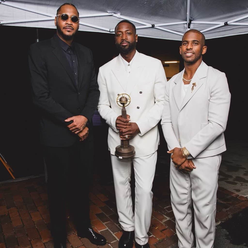 クリス・ポールのインスタグラム：「@dwyanewade x @hoophall」