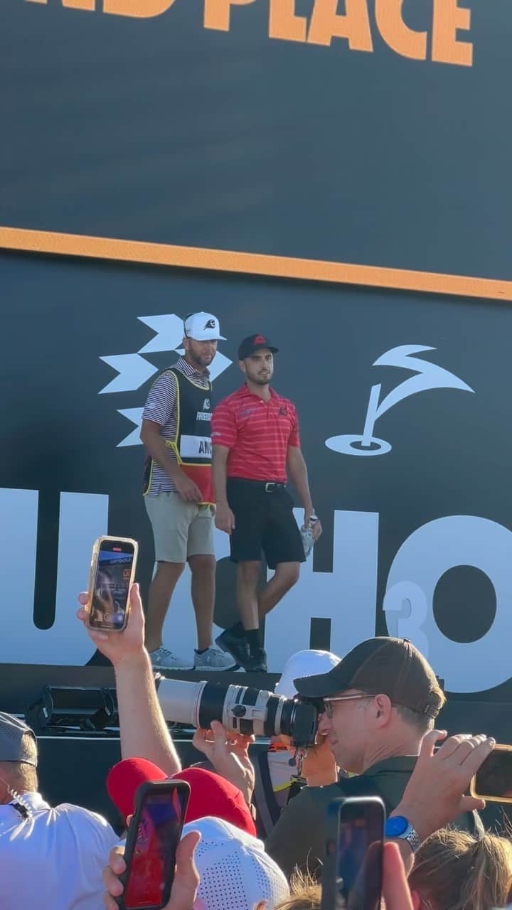 エイブラハム・アンサーのインスタグラム：「Walking into the podium. Congratulations on the 3rd individual place at Bedminster, @abrahamancer! 🇲🇽🥉  #FireballsGC #LIVGolf」