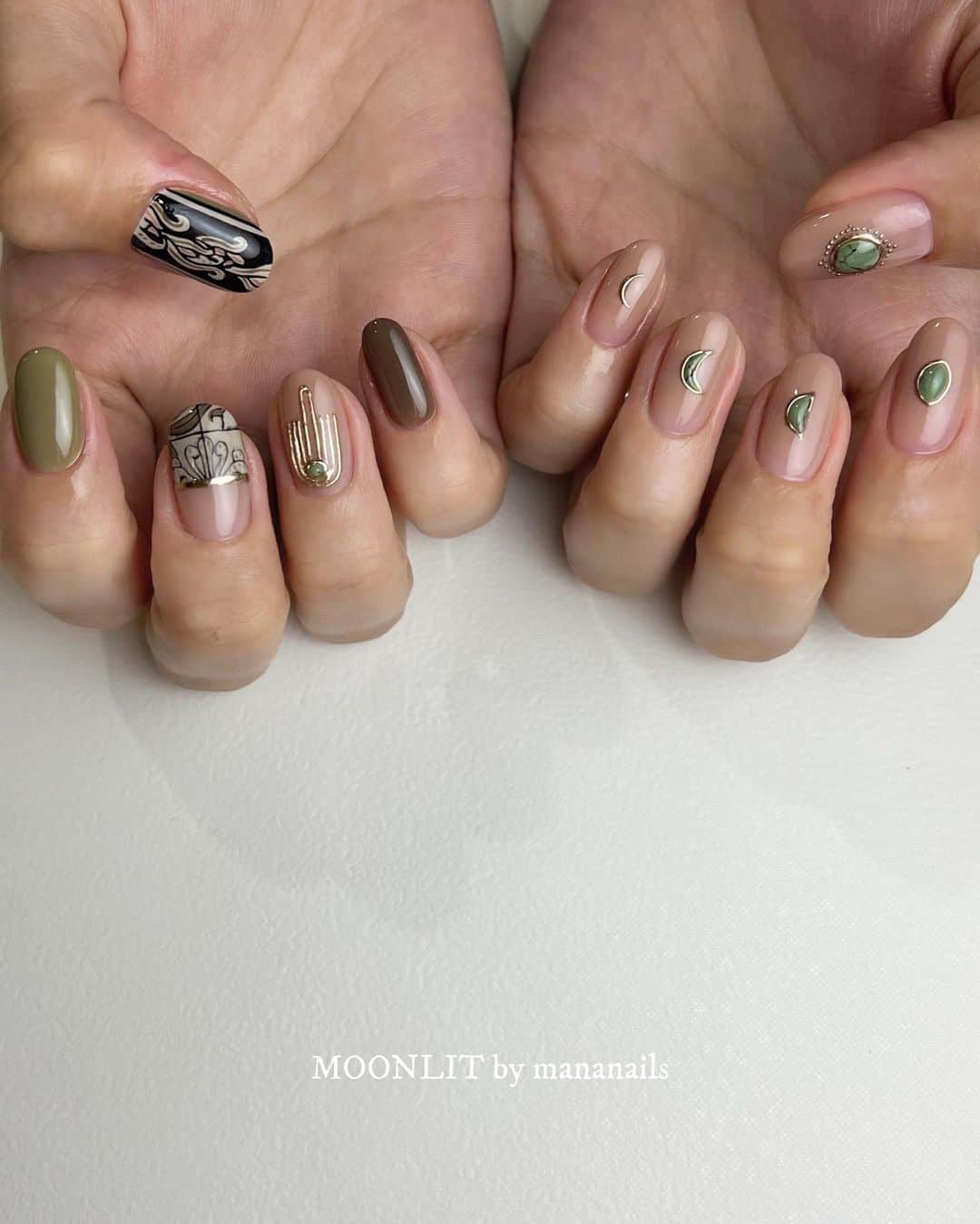 mananailsのインスタグラム：「🪐🌙🫒🍂  そろそろ秋カラーも出てくる頃かな🤎  ☾120minオフ込み」