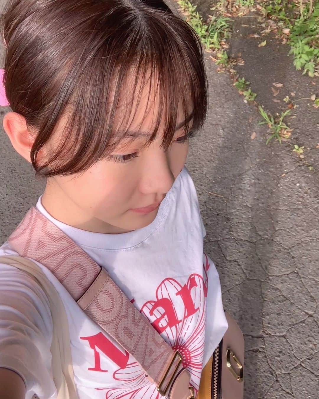 星乃あんなのインスタグラム：「* こんにちは✨  お盆休みですね！  みんなはどこかに行きましたか？🚗 ³₃   私は頑張って宿題をしています😵‍💫           #ニコラ  #nicola  #ニコモ  #ニコラ9月号発売中」