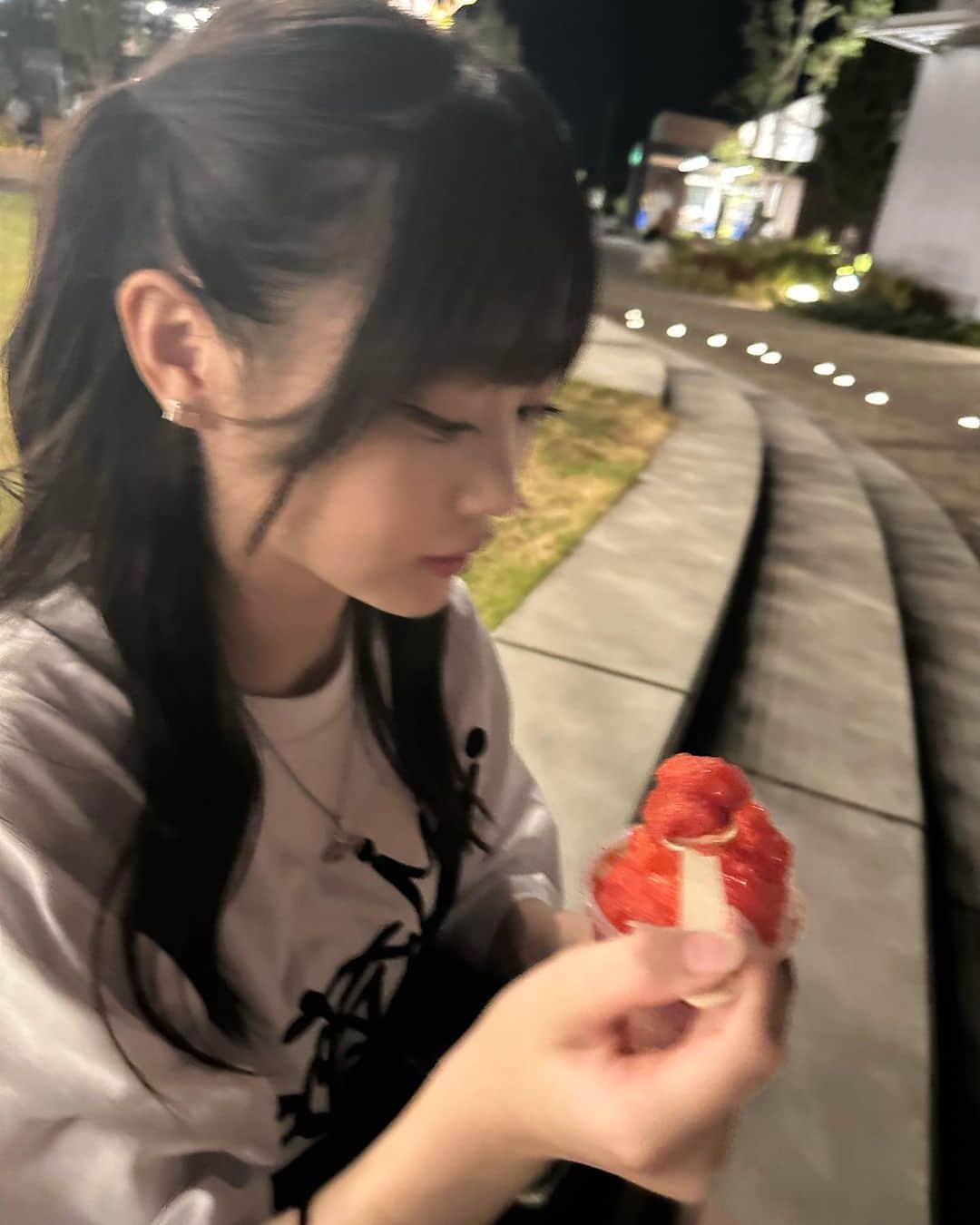 古園井寧々のインスタグラム：「横髪ライオンみたいになっとる ・ ・ ・  #07  #かき氷」