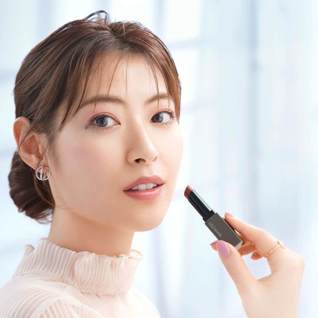 瀧本美織さんのインスタグラム写真 - (瀧本美織Instagram)「New color💋  @cezannecosmetics   #セザンヌ  #リップカラーシールド  #しっとり密着  #なめらか心地  #ツヤ発色」8月14日 18時24分 - mioritakimoto_official