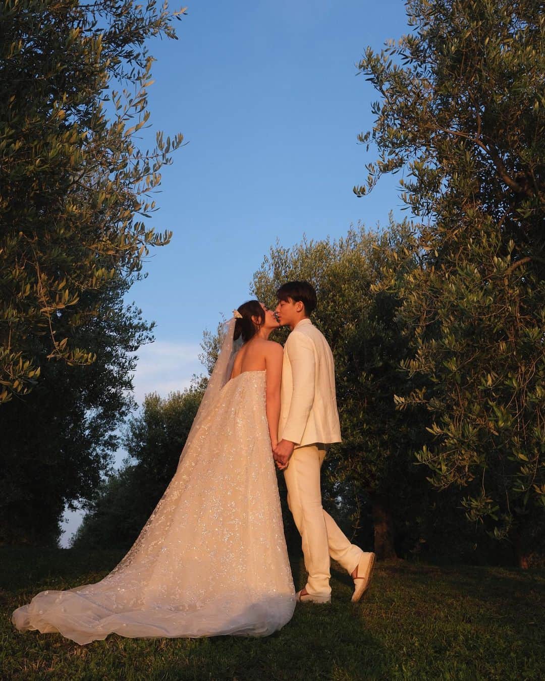 キンバリー・アン・ウォーテマス・ティアムシリのインスタグラム：「Can’t wait to marry you baby💍  30 days countdown woohoo!!  ตื่นเต้นจังเลยค่ะ 14092023」