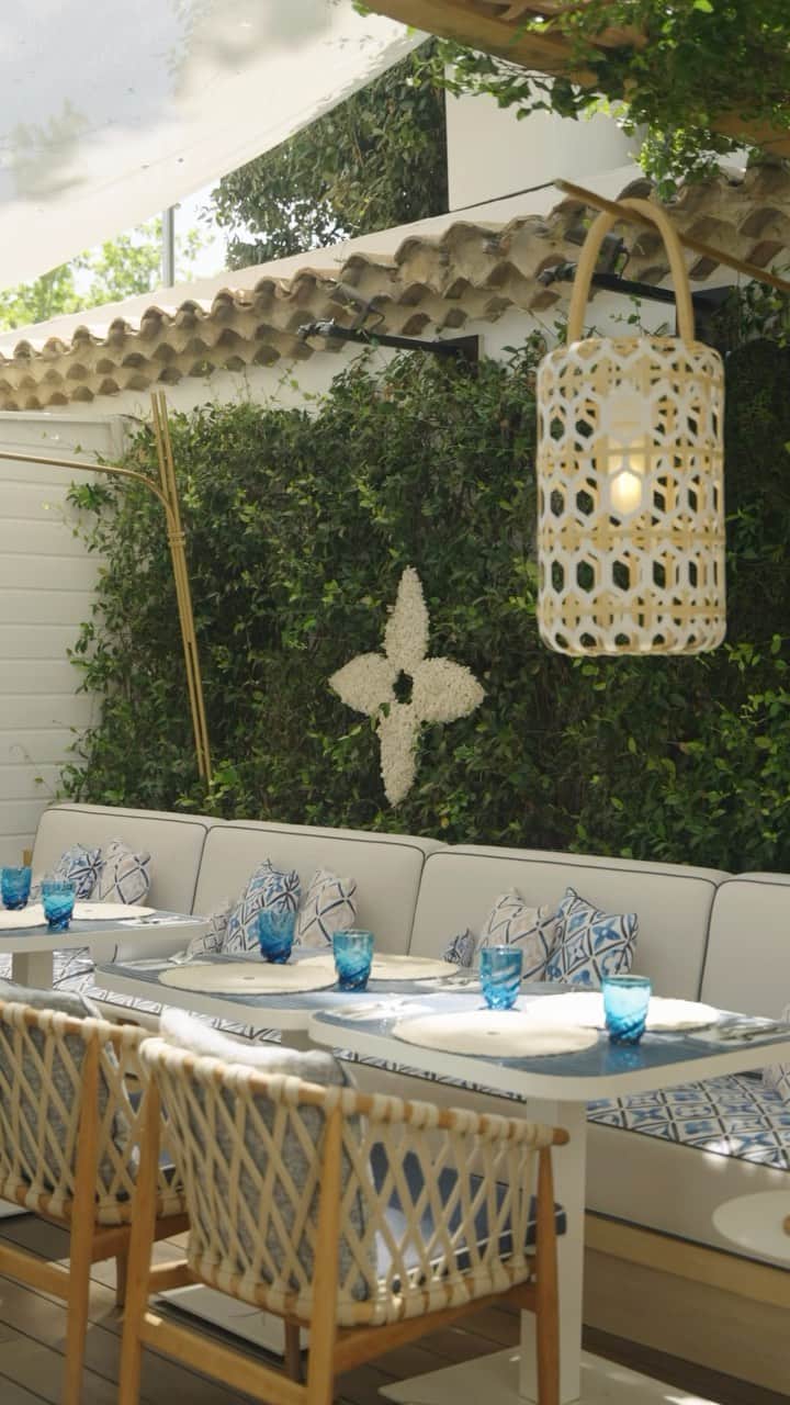 LVMHのインスタグラム：「This summer, embark on a culinary journey as @louisvuitton turns over the helm of its Saint Tropez restaurant at the @white1921sttropez Hotel to Michelin-starred chef Arnaud Donckele and pastry chef Maxime Frédéric.​ ​ #LVMH #LouisVuitton」