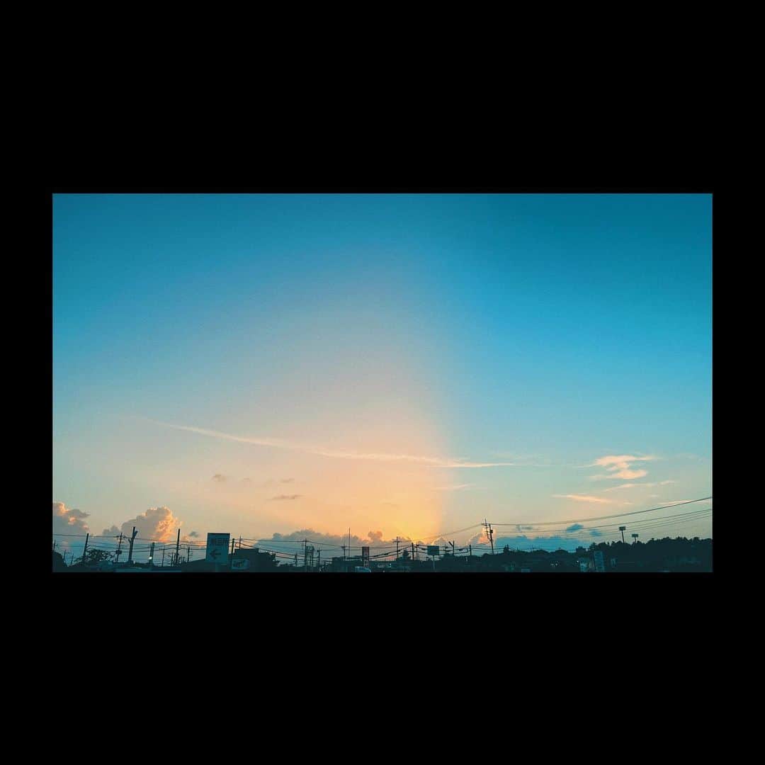 田口司のインスタグラム：「空が夏だなぁ。  #夕焼け #photography #photooftheday #vsco #japan #tokyo」