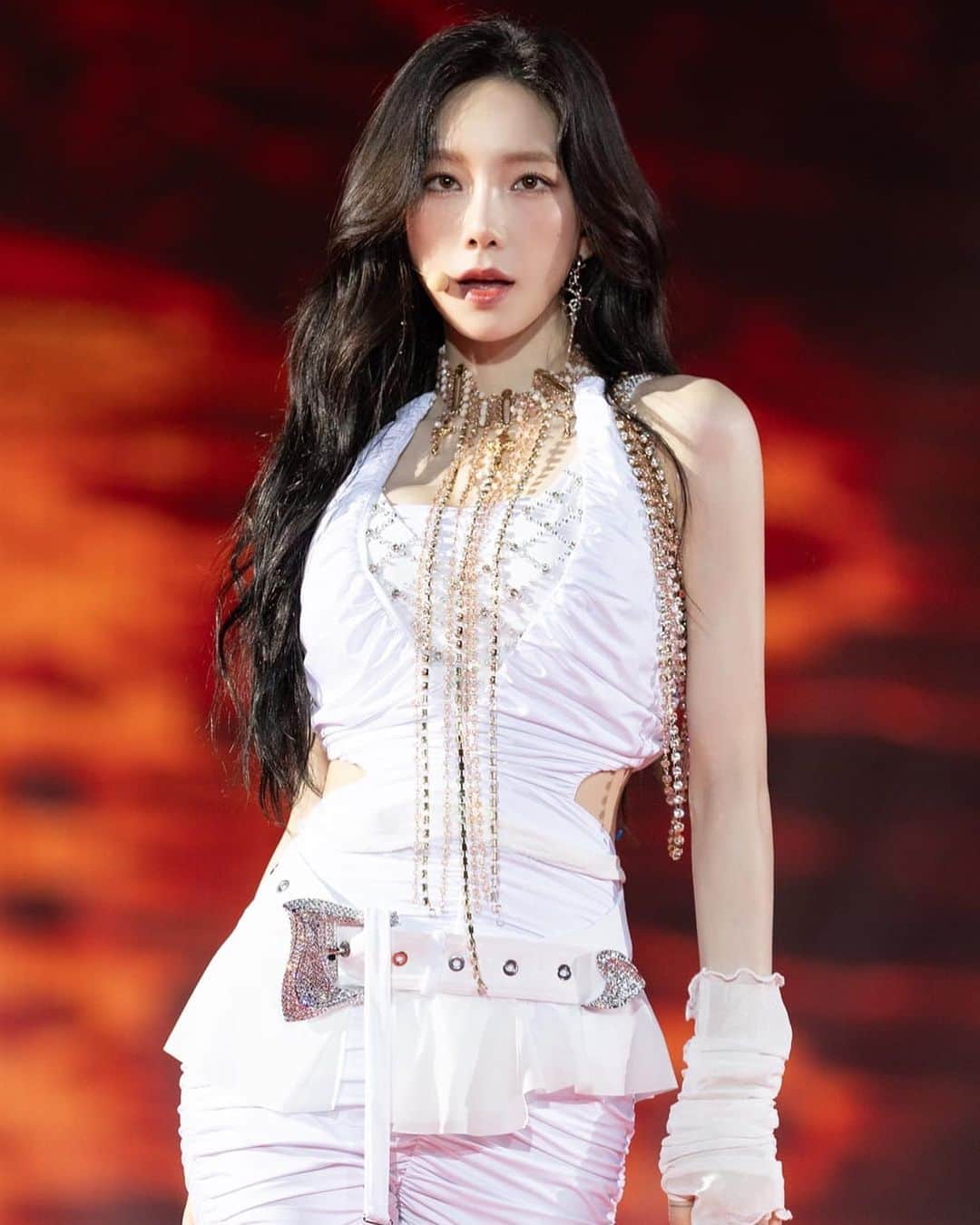 TAEYEONのインスタグラム：「태연국 💜🇹🇭  @taeyeon_ss  #태연 #TAEYEON #TAEYEON_TheODDOfLOVE_in_BKK」