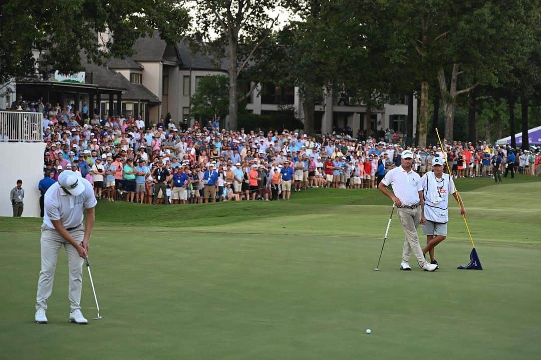 パトリック・キャントレーのインスタグラム：「Gave it a run today @fedexchamp but fell a little short.  Happy with where my game is at heading into @bmwchamps .」