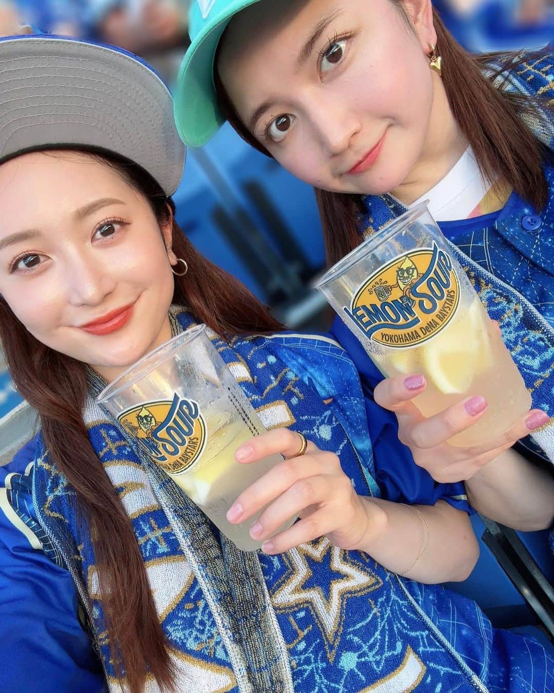 清水楓のインスタグラム：「⚾️⚾️⚾️  YOKOHAMA STAR☆NIGHT 2023  2日間行ってきました🥳🥳🥳 見応えのある試合で楽しかったです  野球がベイスターズがどんどん好きになってます♡ きっかけを作ってくれた、ゆめちゃん、本当にありがとう🧡💙  野球ファンの皆さまお手柔らかに よろしくお願いします笑  #ベイスターズ #横浜denaベイスターズ #yokohama #横浜 #baystars  #⚾️ #yokohamastarnight2023  #yokohamastarnight」