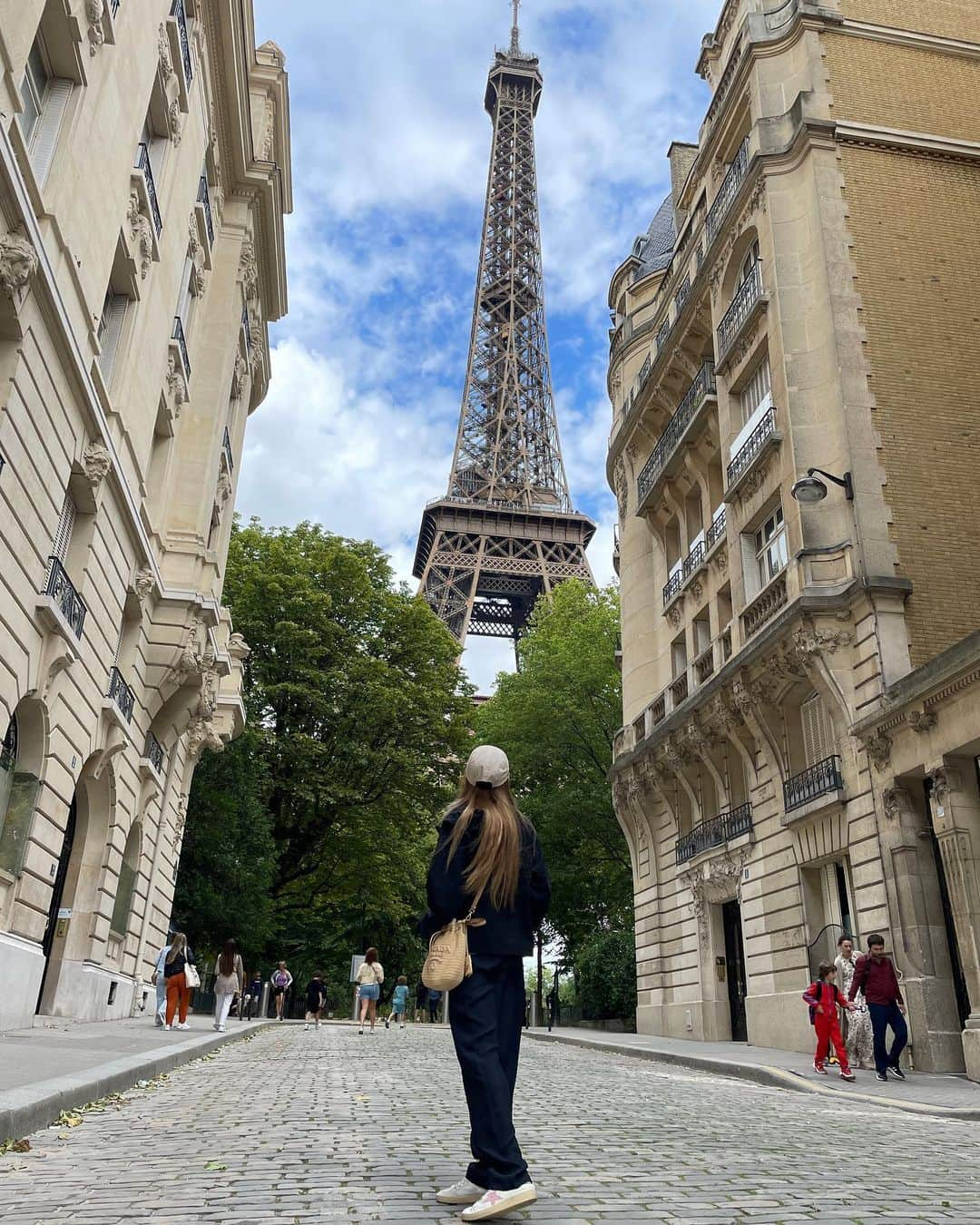 アン・ジヨンのインスタグラム：「잘 있어라 ~ 🎈  #크로아티아🇭🇷 #프랑스 🇫🇷  여행 끝 !  - 저는 한국이에요🤣」