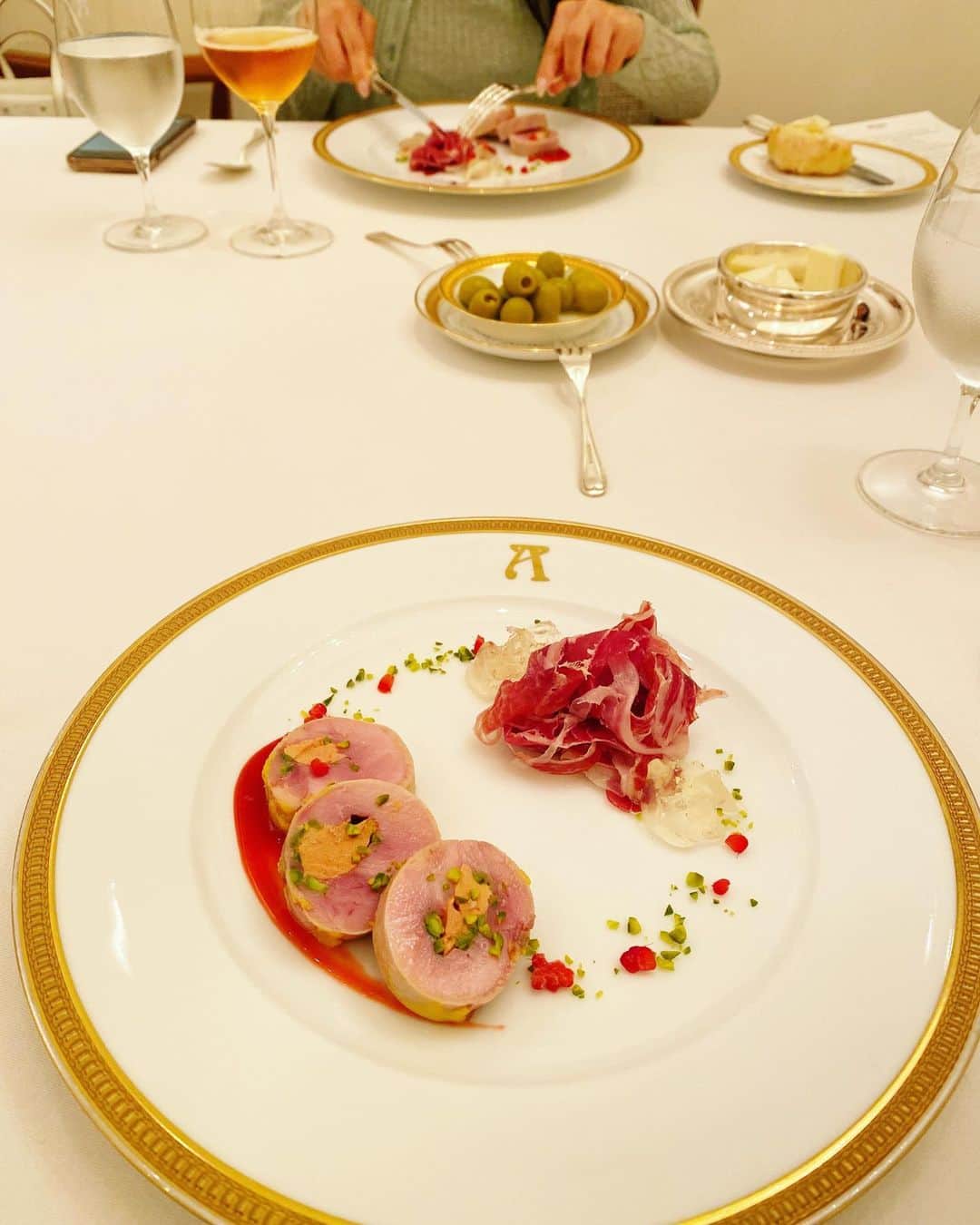 デコウトミリのグルメインスタ