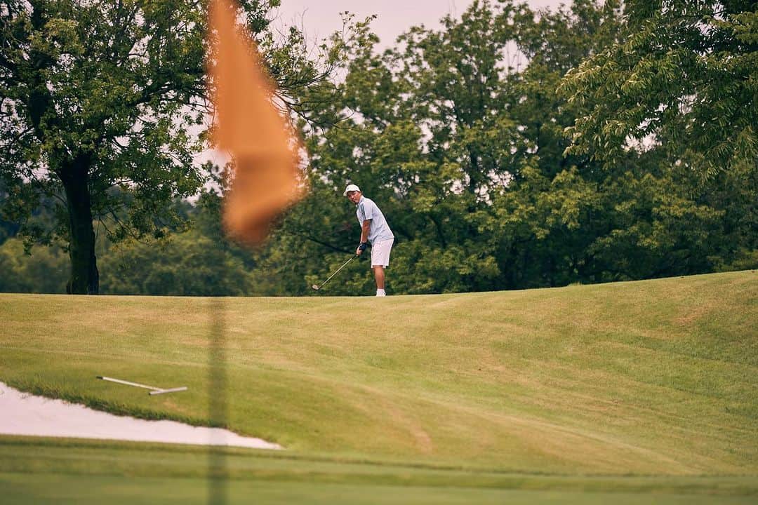 金尾玲生のインスタグラム：「.  先日 @adidasgolf より、コードカオスレースレスが発売されました！  紐がないのにかなりしっかりとフィット。 どんなに歩いても本当に疲れ知らず。 おすすめですー✌︎  Team blueで楽しく回らせてもらいましたー  #adidasgolf #codechaoslaceless」