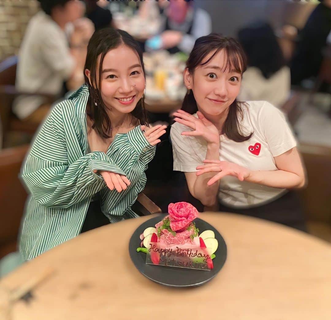 のインスタグラム：「. ダイスキダイスキダイスキ。  ゆうなすっごくありがとう🎂💓💓💓 . . #最高に幸せな日」
