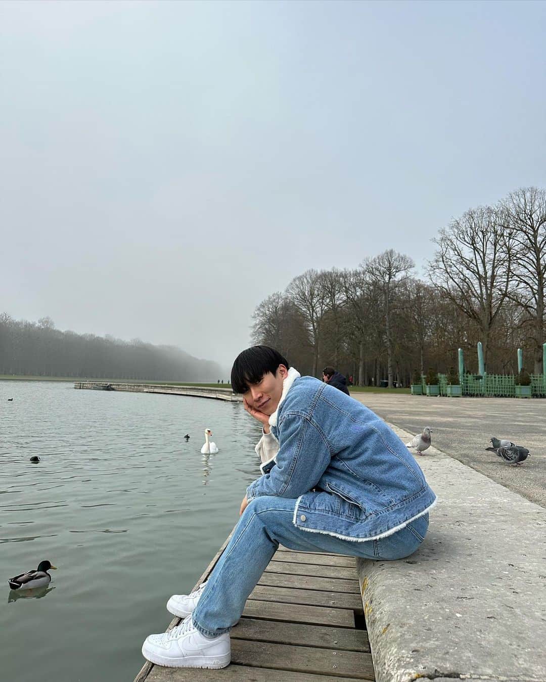 ウングァンのインスタグラム：「Paris 여행기 part 5  틀린그림찾기🧐」