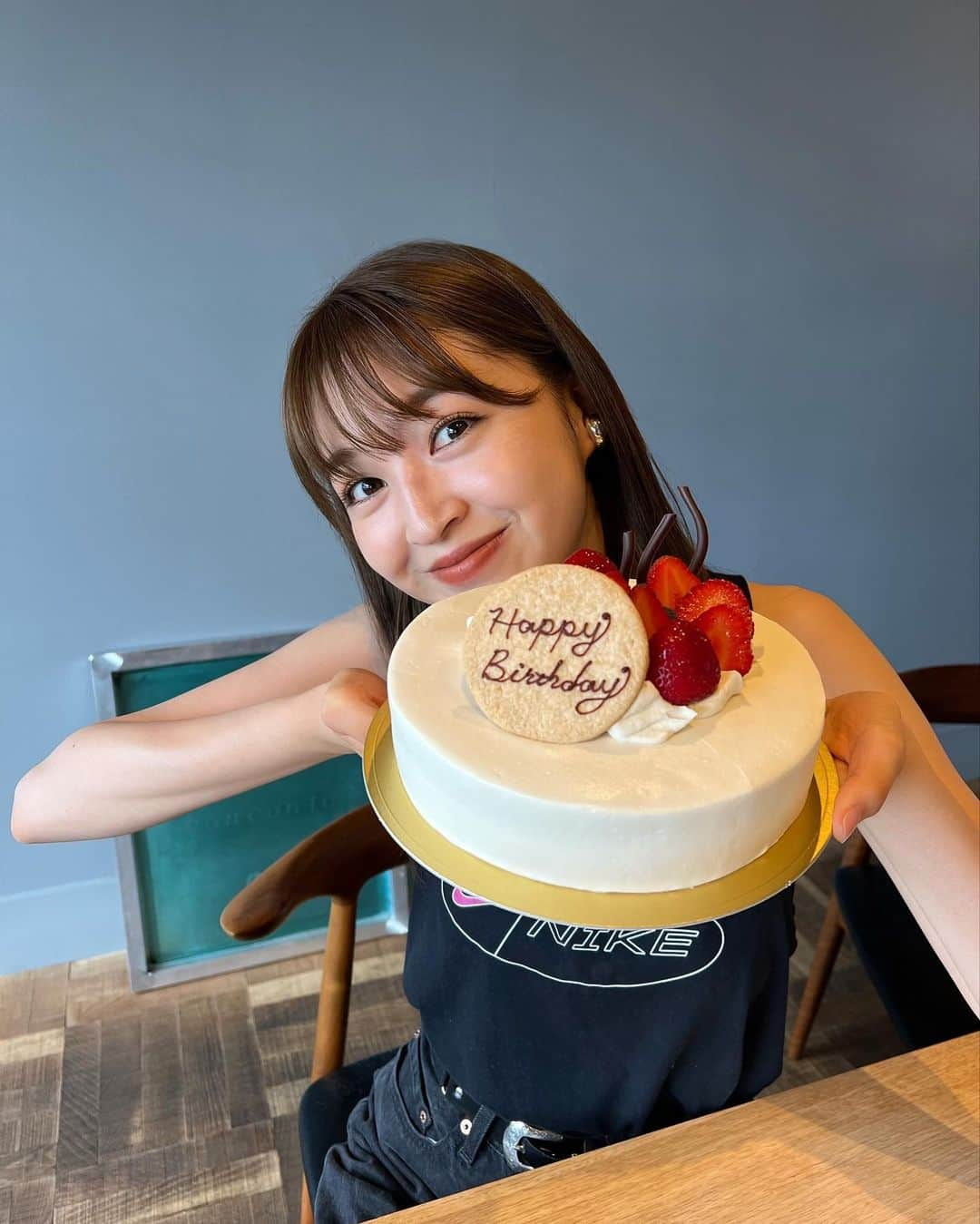 上西星来さんのインスタグラム写真 - (上西星来Instagram)「誕生日🎂 沢山のメッセージありがとうございます🙏🏻 今日だけは自分を甘やかして過ごします🫣  皆様これからもよろしくお願いします🙏🏻」8月14日 12時31分 - seira_jonishi_tpd