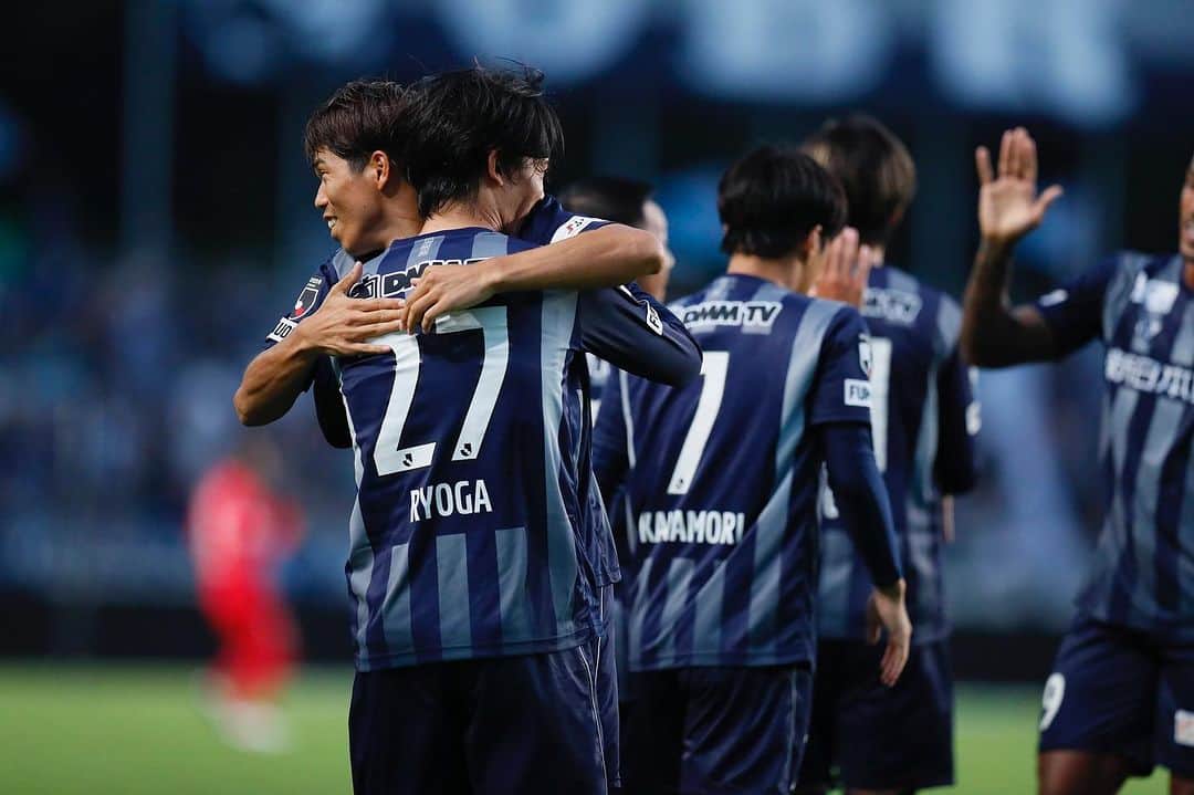 のインスタグラム：「. @ryo_ga.s ナイスゴール @soccer_yota ナイスバースデー  次も繋げていきましょーう🐢」