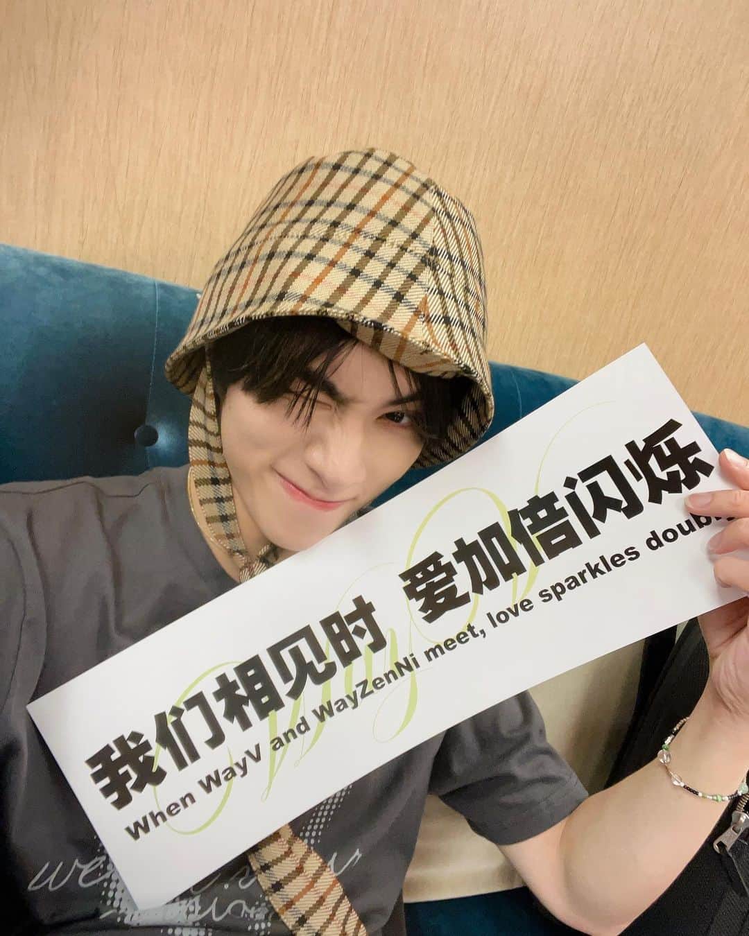 シャオジュン（XIAOJUN）のインスタグラム：「"Phantom"fanmeeting end～looking forward to the next step，love u WayZenNi💚」