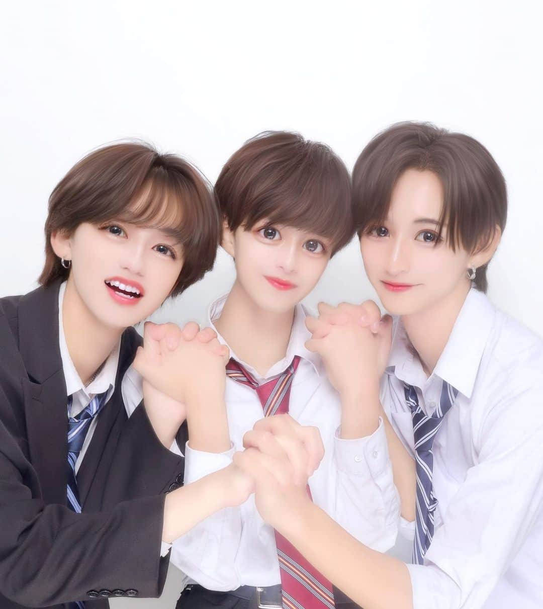 山田莉久さんのインスタグラム写真 - (山田莉久Instagram)「この3人のことを はてりく って呼んでね！TikTokとかこの3人恐らく続きまする。 #Idoly #はてりく」8月14日 14時26分 - riku_yamada0827