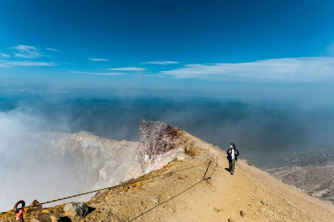 日本の国立公園さんのインスタグラム写真 - (日本の国立公園Instagram)「From adrenaline-pumping hikes to serene canoeing trips, Japan's national parks are made for adventure 🛶  Explore Japan's national parks at the link in the bio!  #Japan #Travel #Tourism #ExploreJapan #DiscoverJapan #VisitJapan #ChubusangakuNationalPark #AkanMashuNationalPark #NorthernAlps #Nagano #Kitahodakadake #MountHotakadake #Meakandake #Hokkaido #AkanMashu #MountMeakan #LakeKussharo #Kussharoko  #Hiking #Canoeing #AdventureTravel #UntouchedNature #NationalPark #NationalParksJP #日本 #国立公園」8月15日 12時00分 - nationalpark_japan