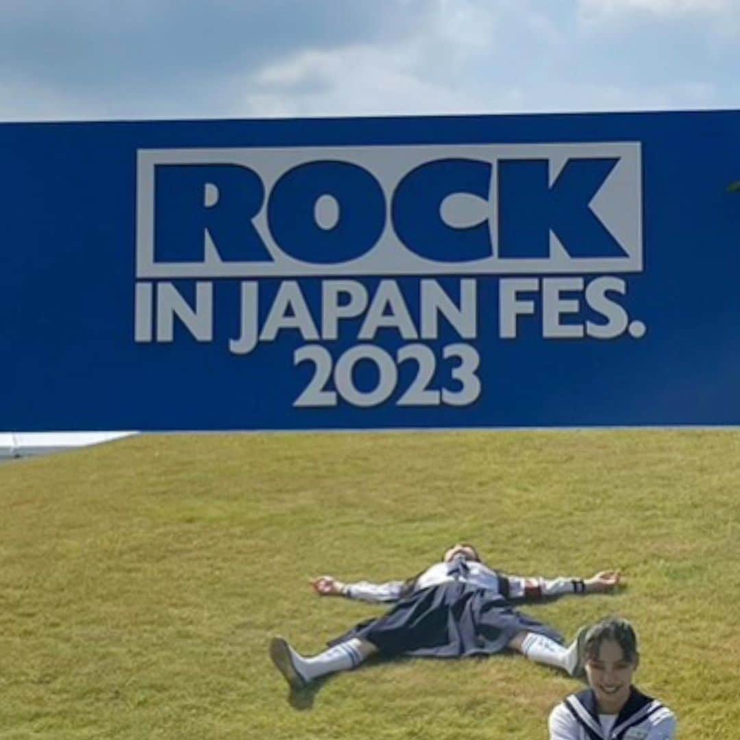 MIZYUのインスタグラム：「ROCK IN JAPAN!🌤💨5年振りにロッキンに帰ってきたゾ!  暑い&熱い&アツい  青春の群衆、ありがとう  ございました  #RIJF2023 #rockinjapan2023」