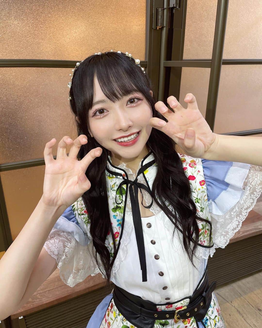 石田千穂のインスタグラム：「#サマステ2023 #ウタバFES 3ステージ楽しすぎました！ 全力で夏感じたよ🌻🍨 散々アレンジした後に、サラサラストレートにしてくださるヘアメイクさん凄すぎる…」