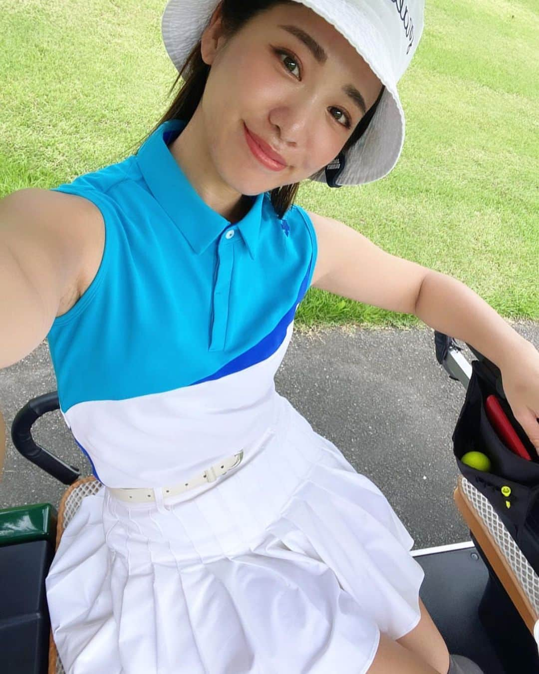 藤森マリナさんのインスタグラム写真 - (藤森マリナInstagram)「Wクリニックコンペ⛳️  スコアはまあまあだったけどw 前回に続いてまたまた！ ラッキーを発揮してしまい 足立総院長賞🏆をGet❣️✨  ㅤㅤなんとWクリニックで使える30万円分の オーダーメイドチケットを頂いたので めちゃくちゃ綺麗になりに行きます😍❤️✨ 参加者全員に美容点滴もプレゼントがあったので コンペで日焼けしちゃったから 後日みなみと点滴しにいってきた💉❤️  ㅤㅤ  ㅤㅤ#wclinic#whomme#wclinichomme#wclinic心斎橋#wクリニック#コンペ#ゴルフコンペ #golfswing#golf女子#golfgirl#golffashion#まりなはんのゴルフ記録#ゴルフ女子#ゴルフウェア#ゴルフ初心者#100切り目指す#100切りゴルフ#ゴルフコーデ#関西ゴルフ女子#オレンジシガカントリークラブ#ゴルフレッスン#インドアゴルフ#malbongolf#デサントゴルフ」8月14日 16時06分 - maaarina0806