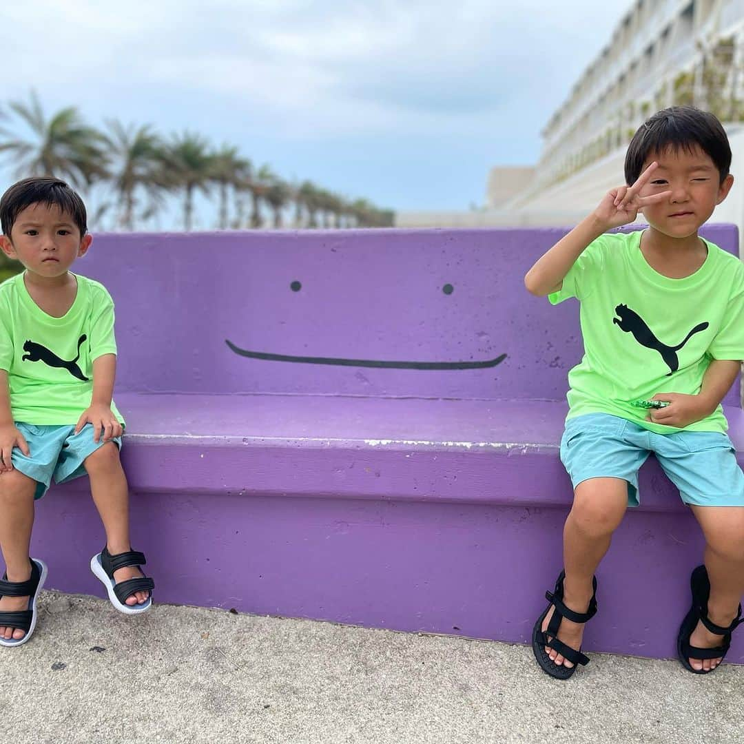 狩野健太さんのインスタグラム写真 - (狩野健太Instagram)「オレ達の夏休み2023年☀️  普段なかなか子供達とゆっくり過ごす時間がないので、これでもかというくらい一緒に遊びました☺️ 一日中プール入って、美味しいご飯食べて充電完了👍👍  #狩野健太 #summer #pasadena #okinawa #pool」8月14日 15時58分 - kanoken_14