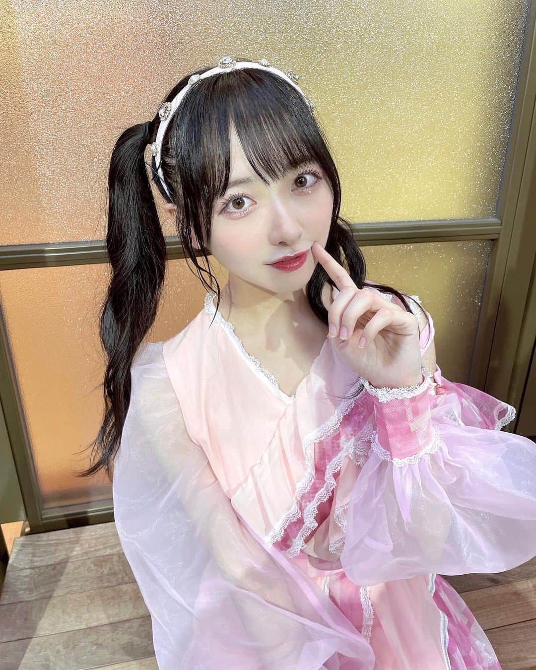 石田千穂のインスタグラム：「#サマステ2023 2部はテンション上がって高めツインしました。 ひっっさしぶり！！野外フェスの威力！！ウキウキで写真撮っとる！！当分しない！！！」