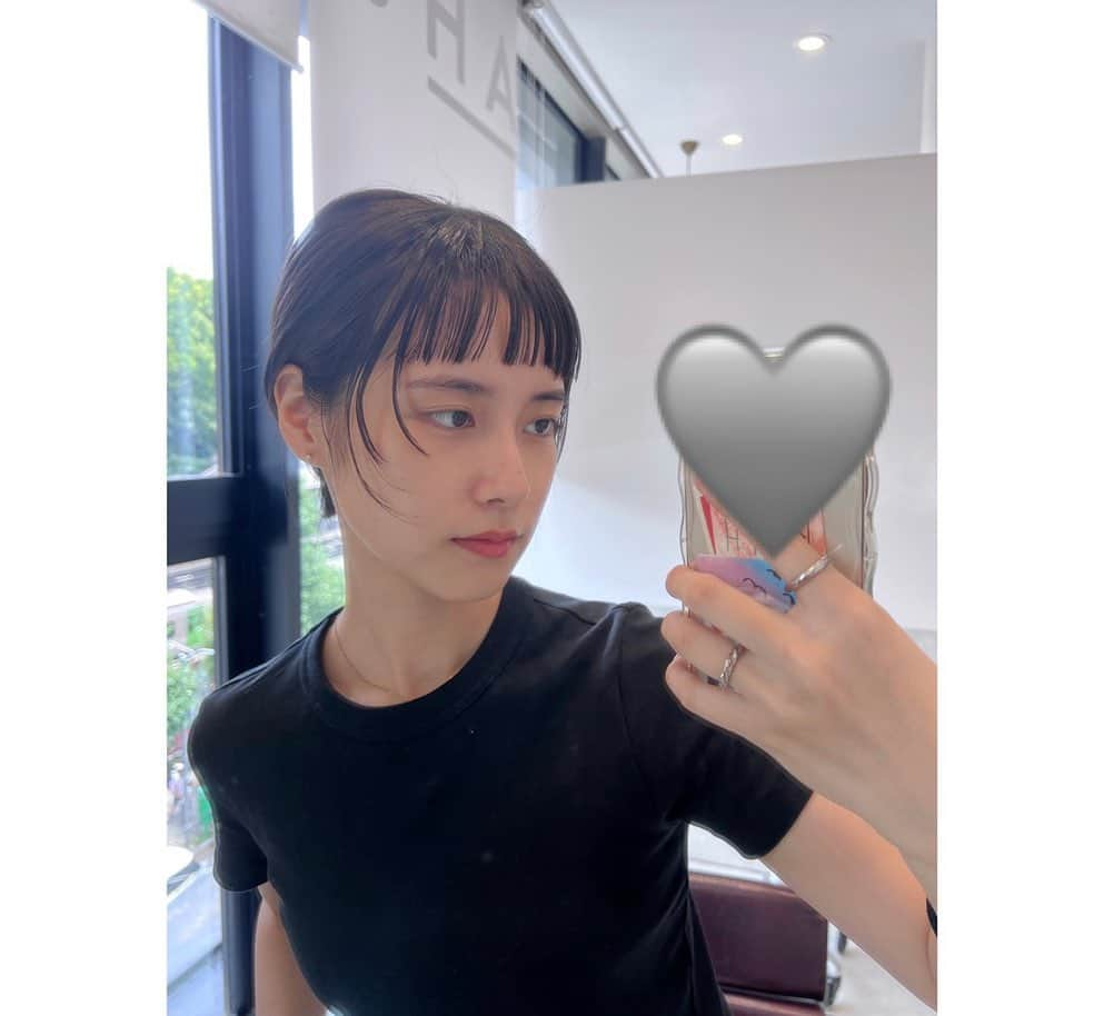 永田凜さんのインスタグラム写真 - (永田凜Instagram)「オン眉楽しい👍🏻  💇🏻‍♀️/@satoshitakagi」8月14日 16時40分 - rin_nagata_official