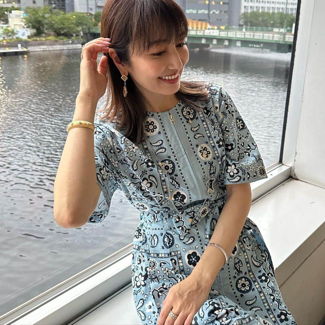 矢田亜希子さんのインスタグラム写真 - (矢田亜希子Instagram)「テレビ東京『内村のツボる動画』 8月15日18:25〜  ジャンプスーツ @toryburch シューズ @sergiorossi ジュエリー @buccellatimilan  #内村のツボる動画 #テレビ東京#ブチェラッティ#ジュエリー#ツボ#可愛い〜😍💎」8月14日 16時39分 - akiko_yada