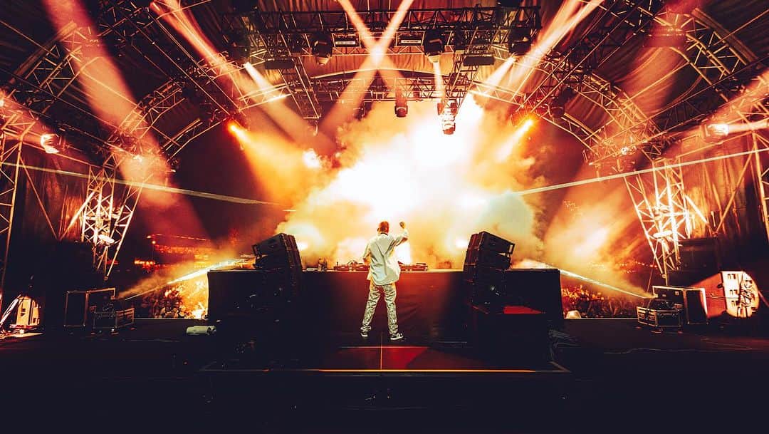 ロビン・シュルツさんのインスタグラム写真 - (ロビン・シュルツInstagram)「thx 🔥🔥🔥」8月14日 16時42分 - robin__schulz