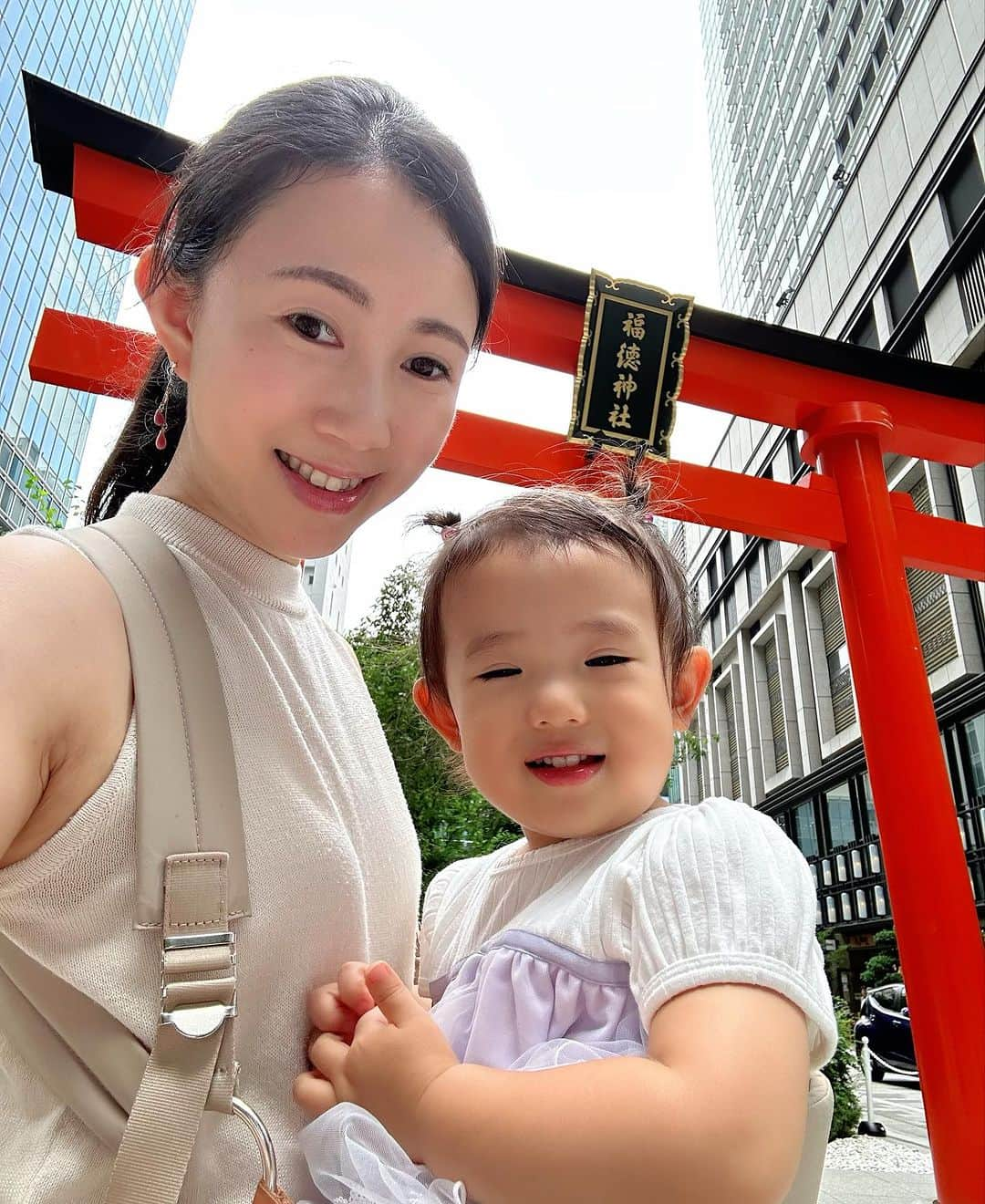 若林愛さんのインスタグラム写真 - (若林愛Instagram)「福徳神社⛩️✨ たまたま通りかかったら風鈴が🎐✨可愛かったー🥰 . #福徳神社 #コレド室町 #風鈴 #三越前 #新日本橋 #神社」8月14日 17時17分 - megumi.cl