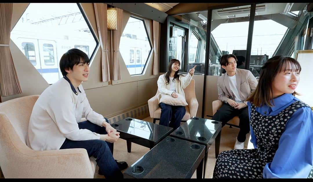 村川翔一のインスタグラム：「【出演情報】  浅草～日光・鬼怒川方面をむすぶ 新型特急「スペーシア Ｘ（エックス）」  こちらの車外表示器に出演しています。  おしゃれで素敵な空間でしたー！！ tobu.co.jp/spaciax/  #スペーシアX #東武鉄道　#新型特急スペーシアX  #浅草　#日光　#鬼怒川」