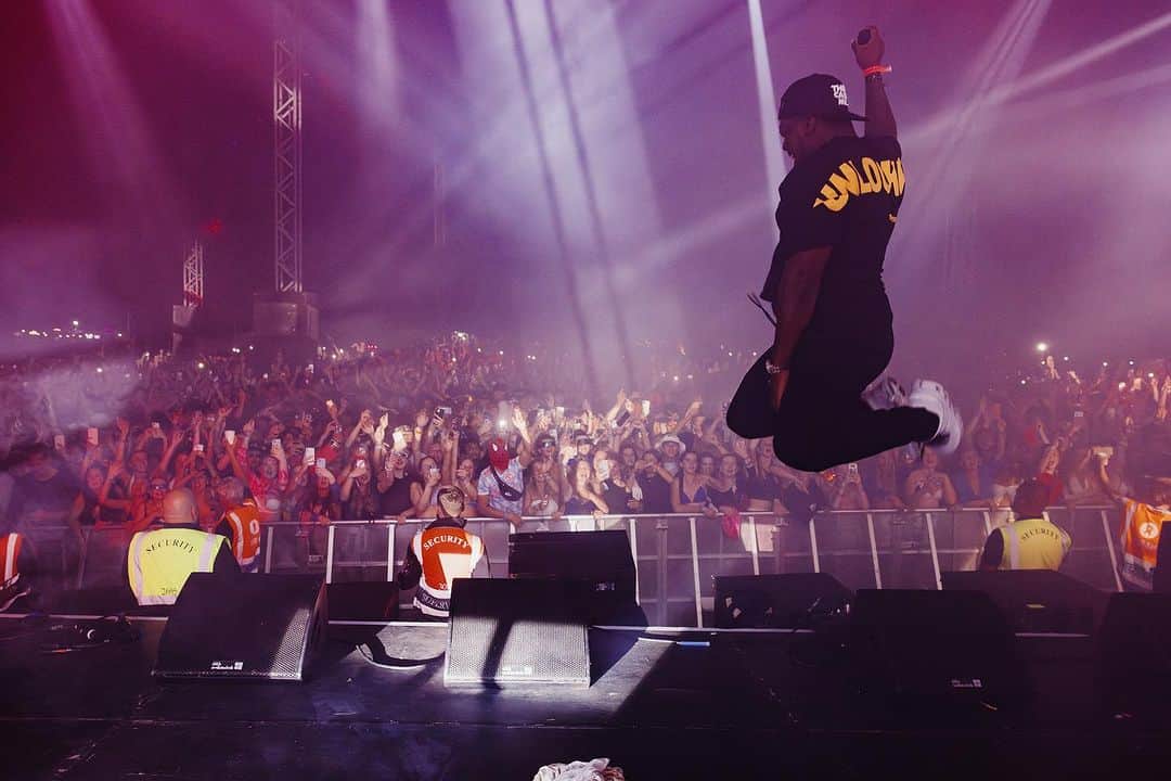 ルディメンタルのインスタグラム：「Boardmasters 🤯 one of the best crowds we’ve had the pleasure of playing for this summer, you guys went off 🔥 A special mention to the person who was injured at the front! We hope you are ok 🫶  📸 @dannynorthphoto」