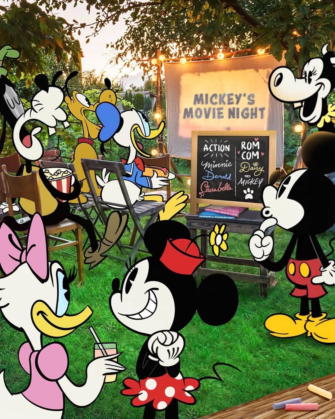 ミッキーマウスのインスタグラム：「You’re invited to Mickey’s end of Summer movie night! Which movie are you picking? 🍿🎥」