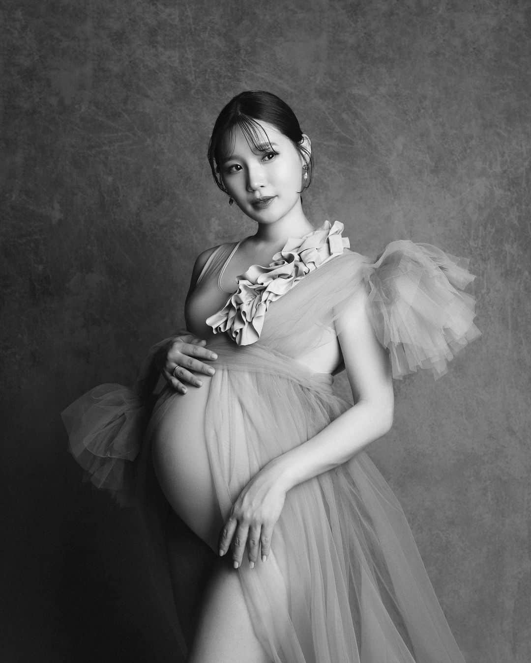 きたかぜあすかさんのインスタグラム写真 - (きたかぜあすかInstagram)「⠀ ⠀ ⠀  maternity photo ❤︎ @raminki_portraits   ⠀ ⠀ ⠀ いよいよ37w  正産期に入りました 早く会いたい👶🏻🤍  ⠀ ⠀ ⠀ #マタニティフォト」8月14日 19時41分 - asukaa02