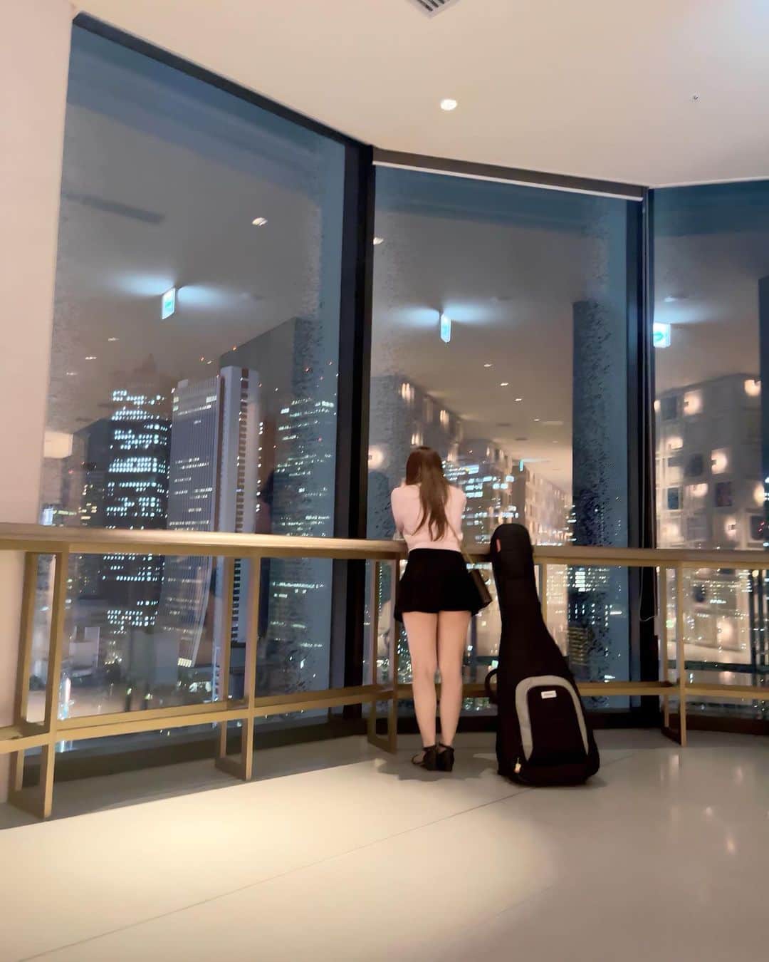 AKARIのインスタグラム：「今年の夏は ぜったい夏らしいことするぞ！🫶」